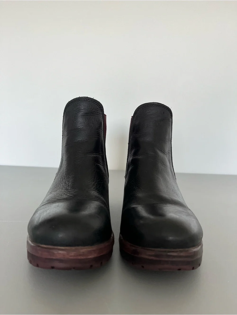 Bueno Florida Black Leather Chelsea Boots Burgundy Contrast Lug Sole 40 (9) - Picture 2 of 11